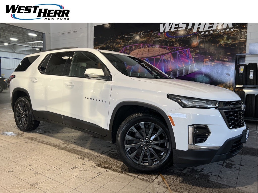 2023 Chevrolet Traverse RS
