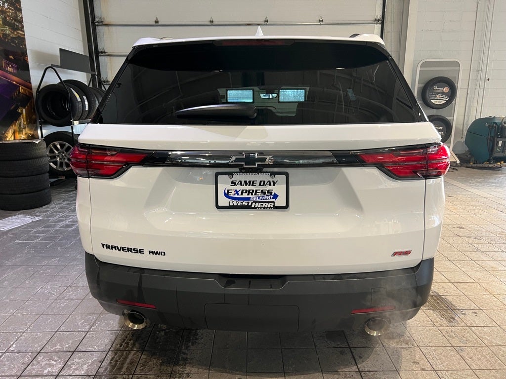 2023 Chevrolet Traverse RS
