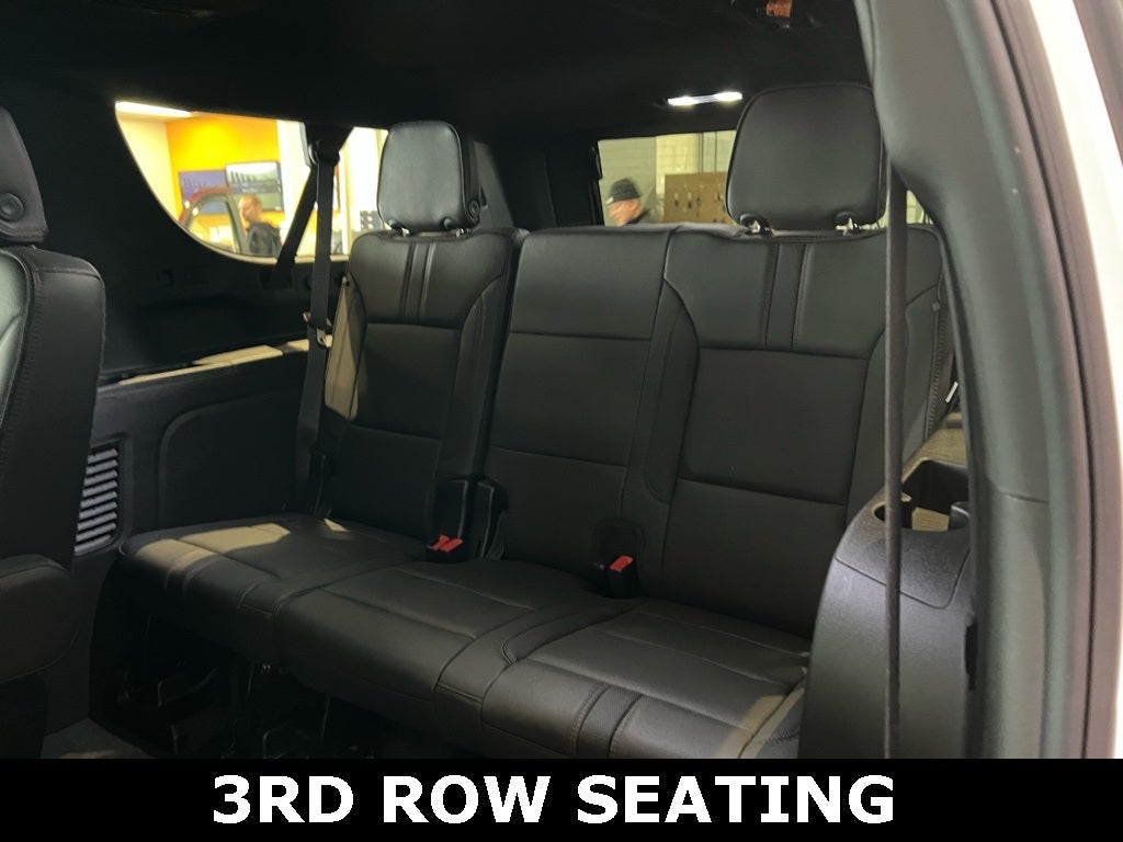 2023 Chevrolet Suburban RST