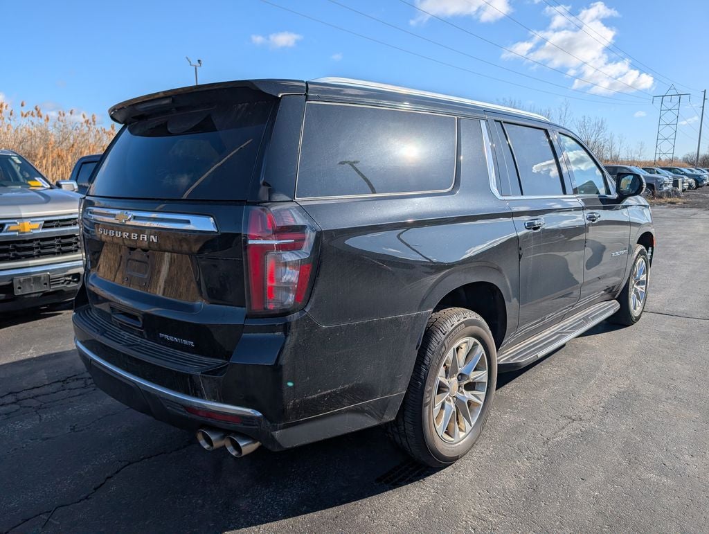 2023 Chevrolet Suburban Premier