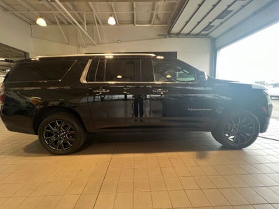 2023 Chevrolet Suburban High Country
