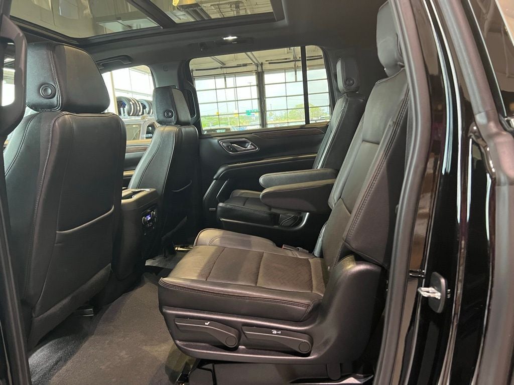 2023 Chevrolet Suburban High Country