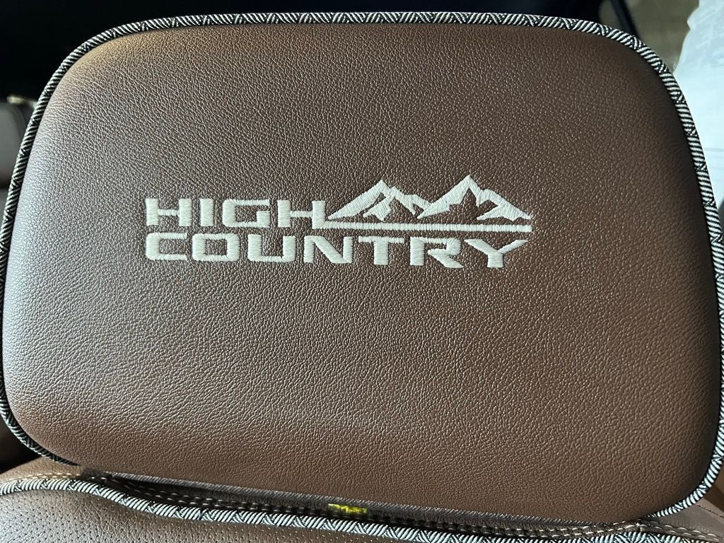 2024 Chevrolet Suburban High Country