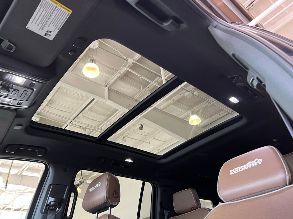 2024 Chevrolet Suburban High Country