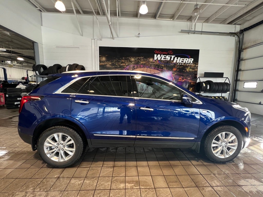 2025 Cadillac XT5 Luxury