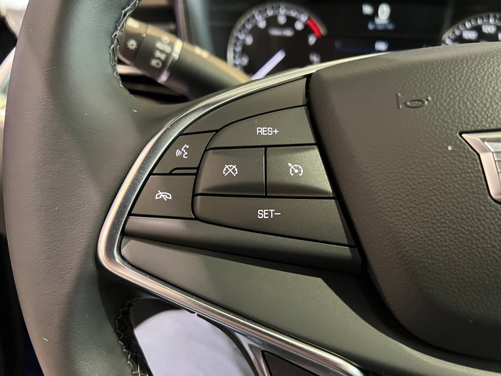 2025 Cadillac XT5 Luxury