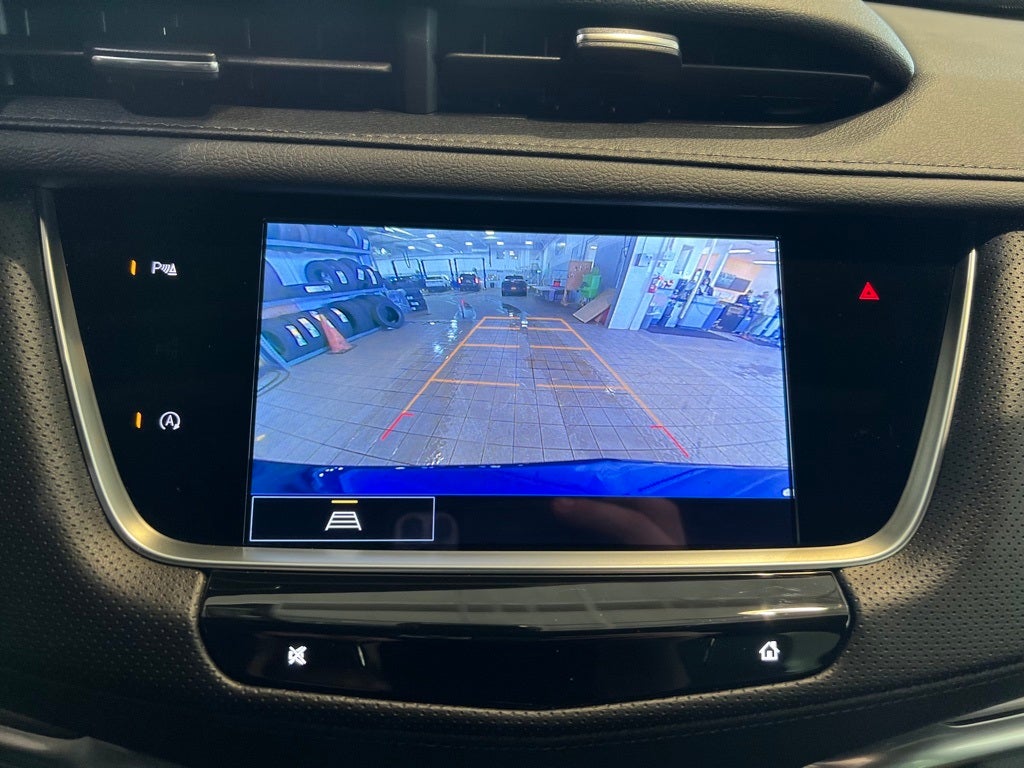 2025 Cadillac XT5 Luxury