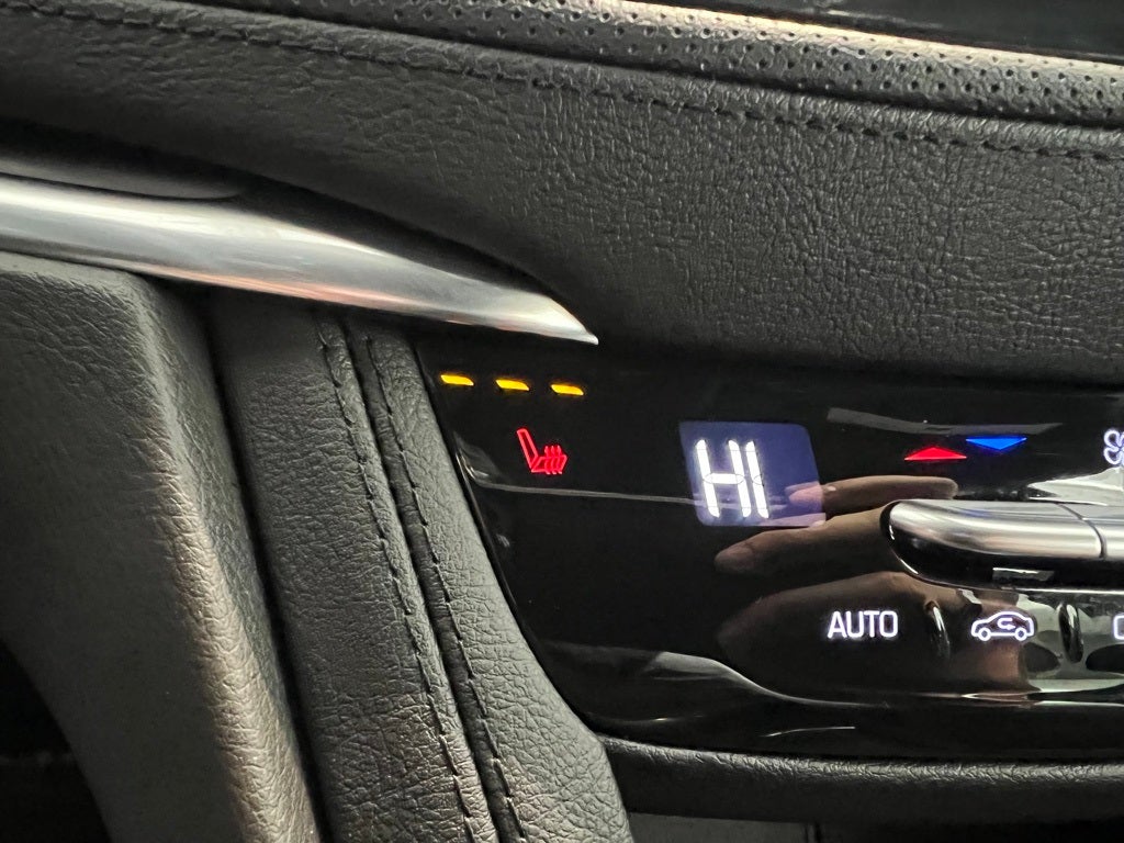 2025 Cadillac XT5 Luxury