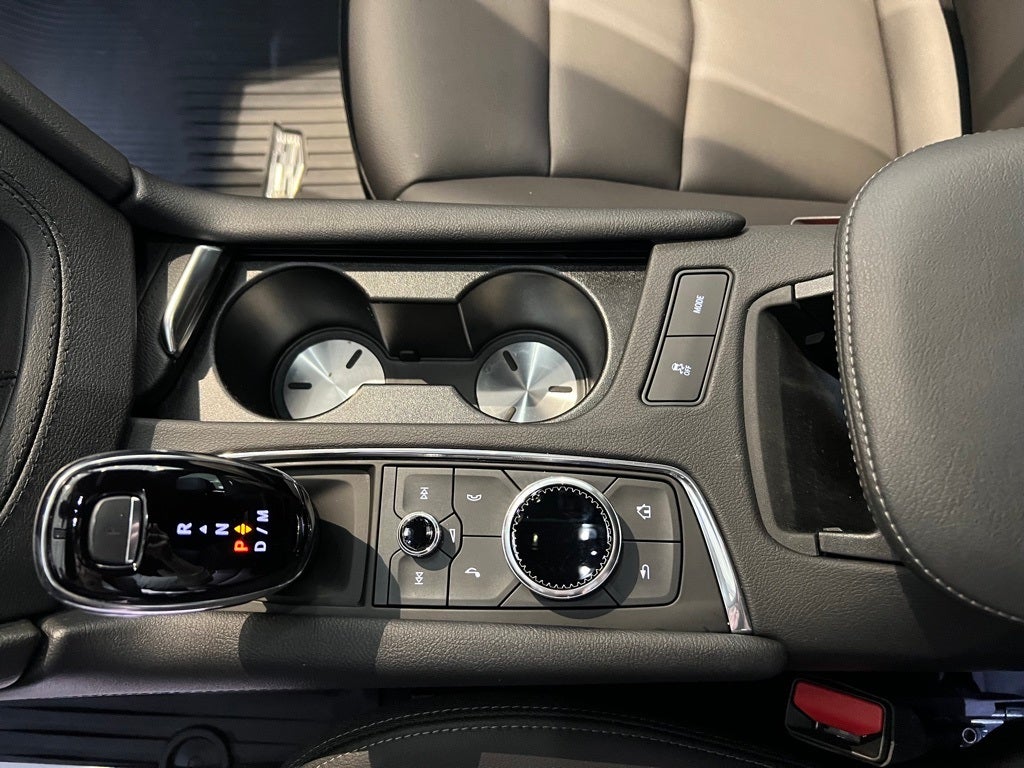 2025 Cadillac XT5 Luxury