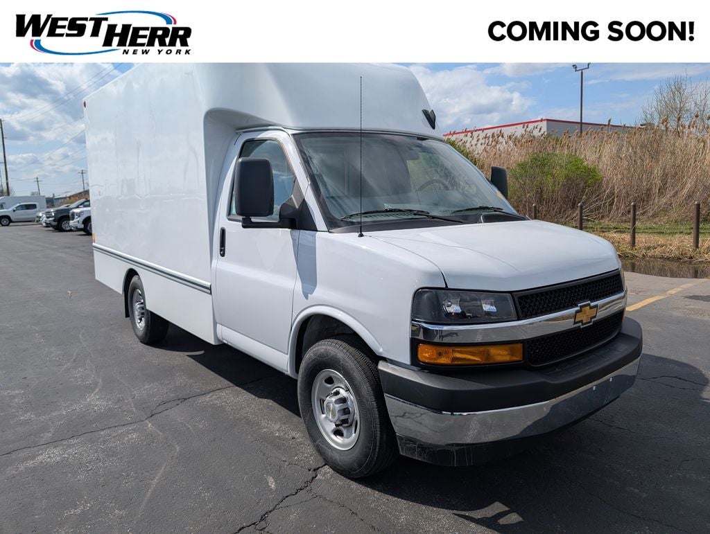 2024 Chevrolet Express 3500 Work Van Cutaway