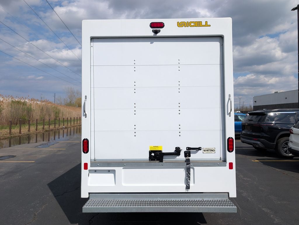 2024 Chevrolet Express 3500 Work Van Cutaway