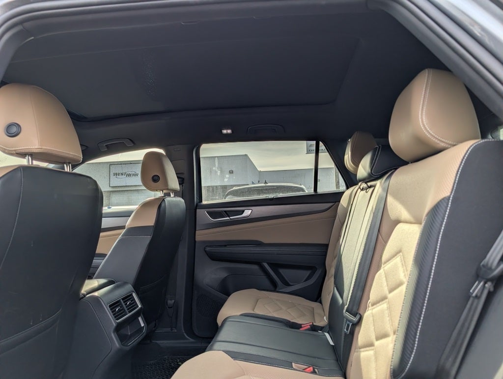 2024 Volkswagen Atlas Cross Sport 2.0T SE w/Technology