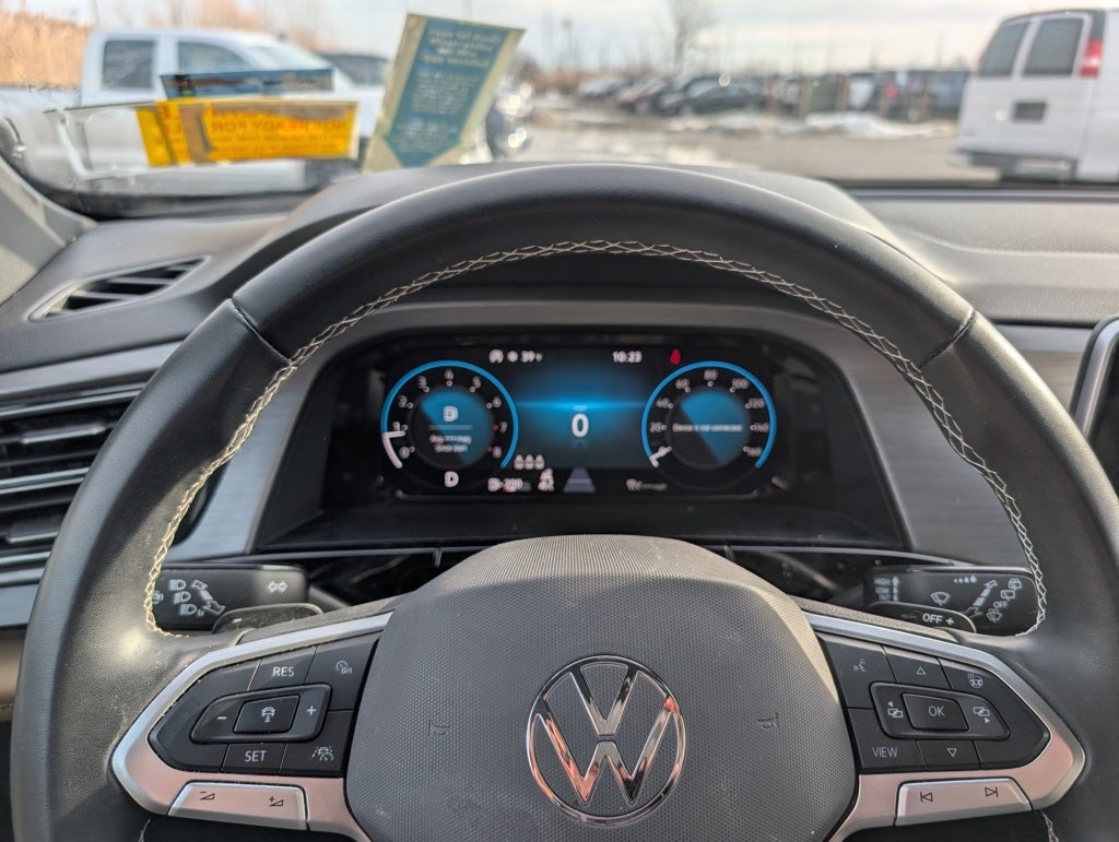 2024 Volkswagen Atlas Cross Sport 2.0T SE w/Technology