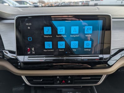 2024 Volkswagen Atlas Cross Sport 2.0T SE w/Technology