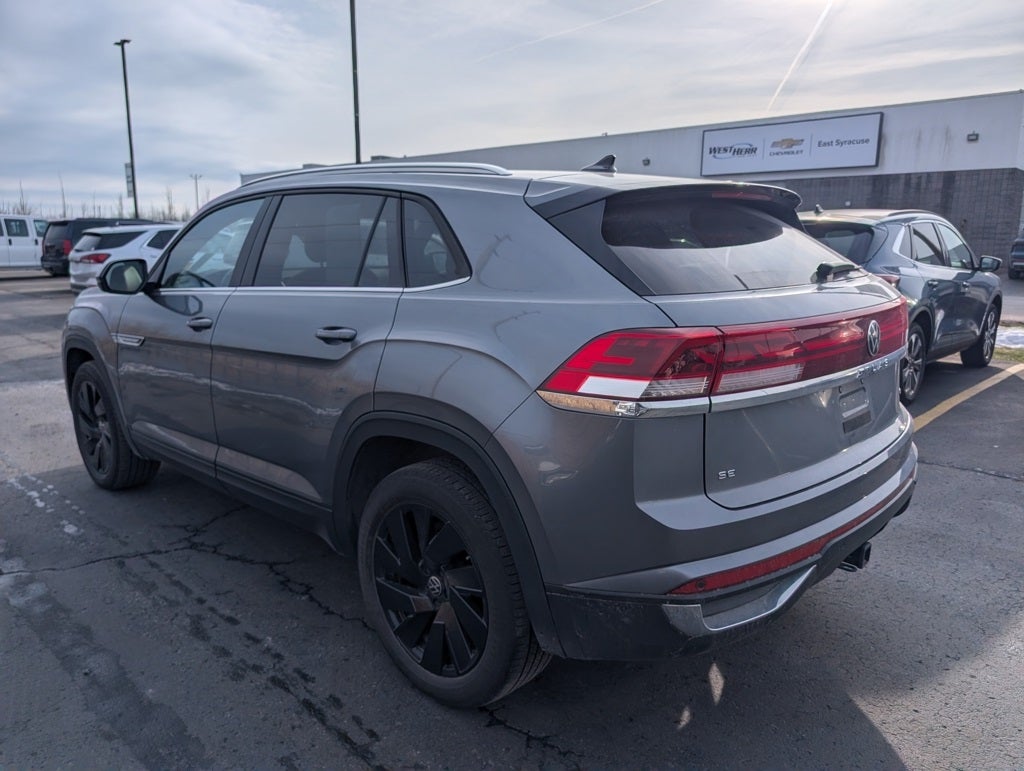 2024 Volkswagen Atlas Cross Sport 2.0T SE w/Technology