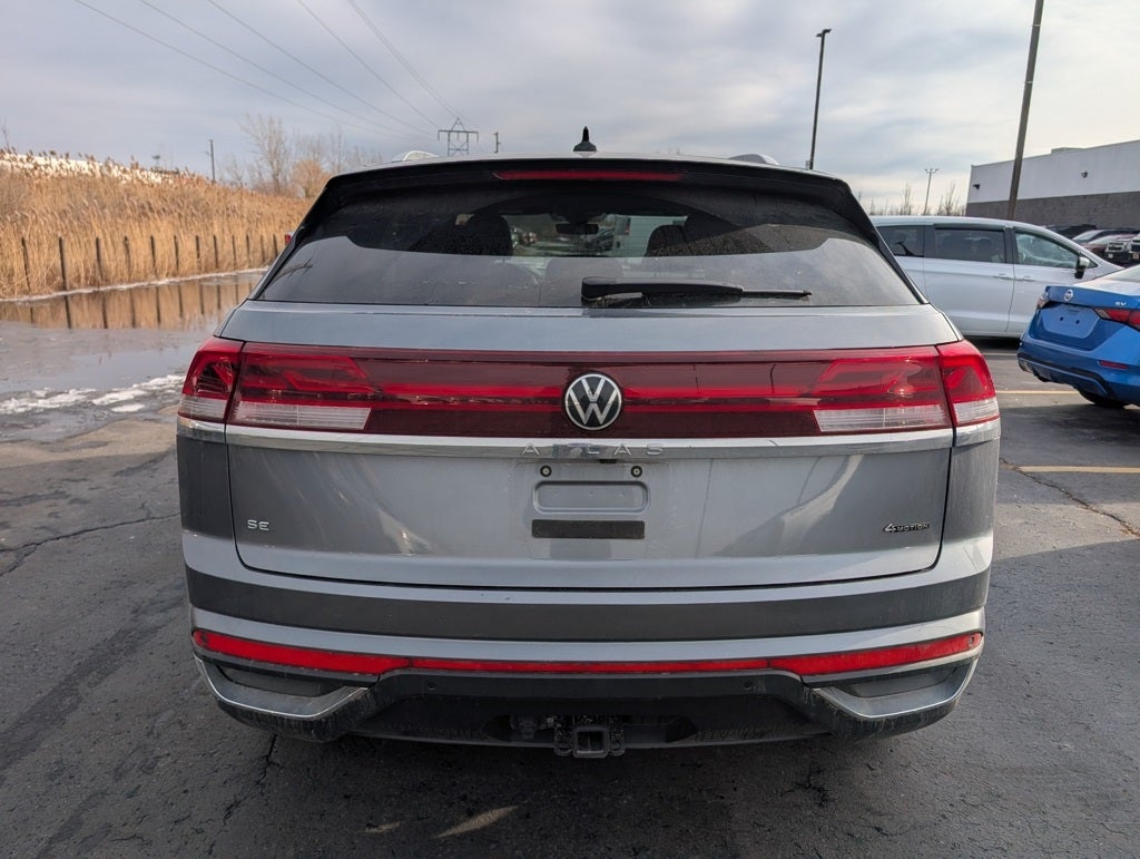 2024 Volkswagen Atlas Cross Sport 2.0T SE w/Technology