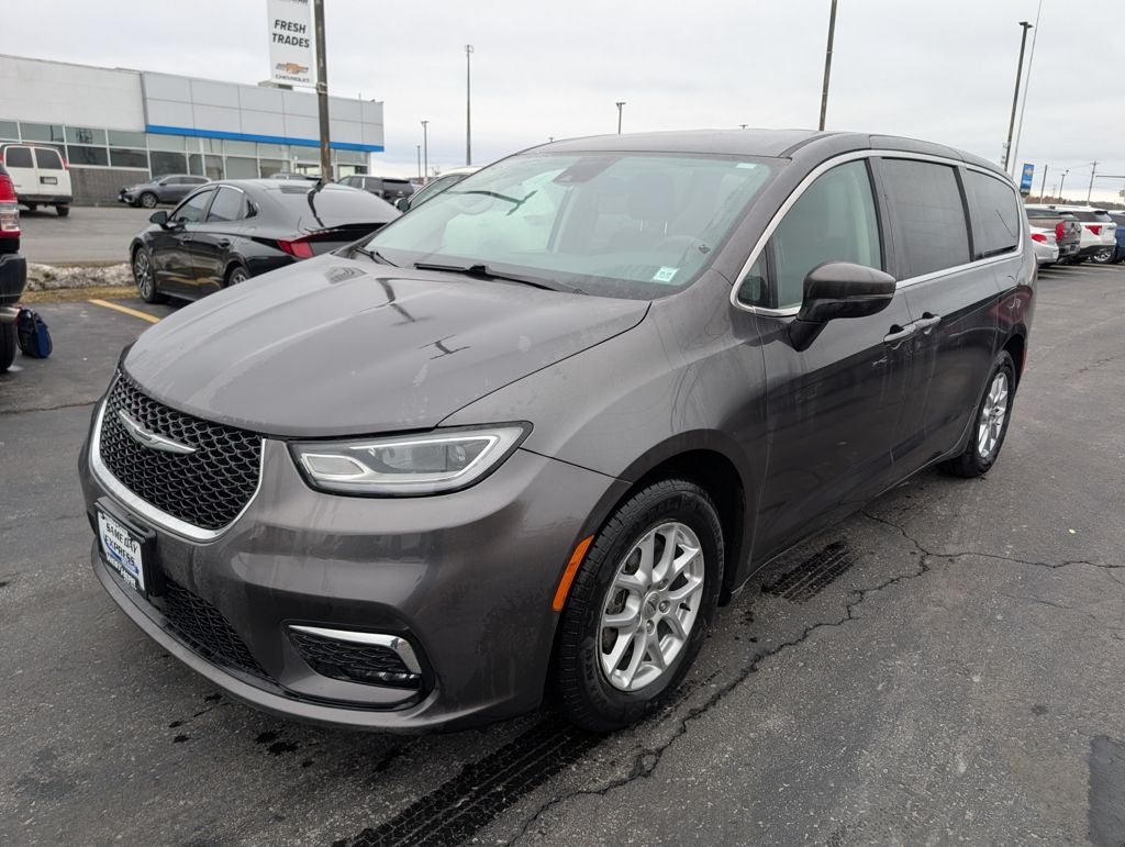 2023 Chrysler Pacifica Touring L