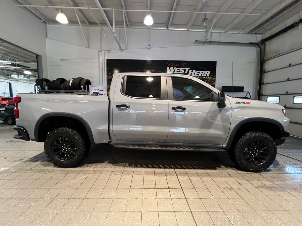 2025 Chevrolet Silverado 1500 ZR2