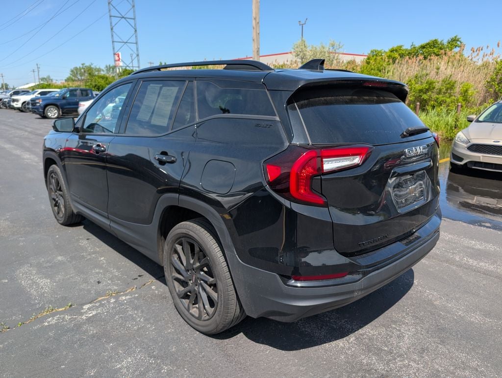 2023 GMC Terrain SLT