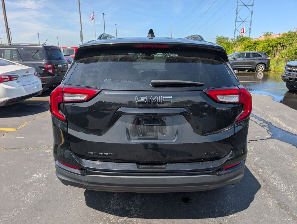2023 GMC Terrain SLT