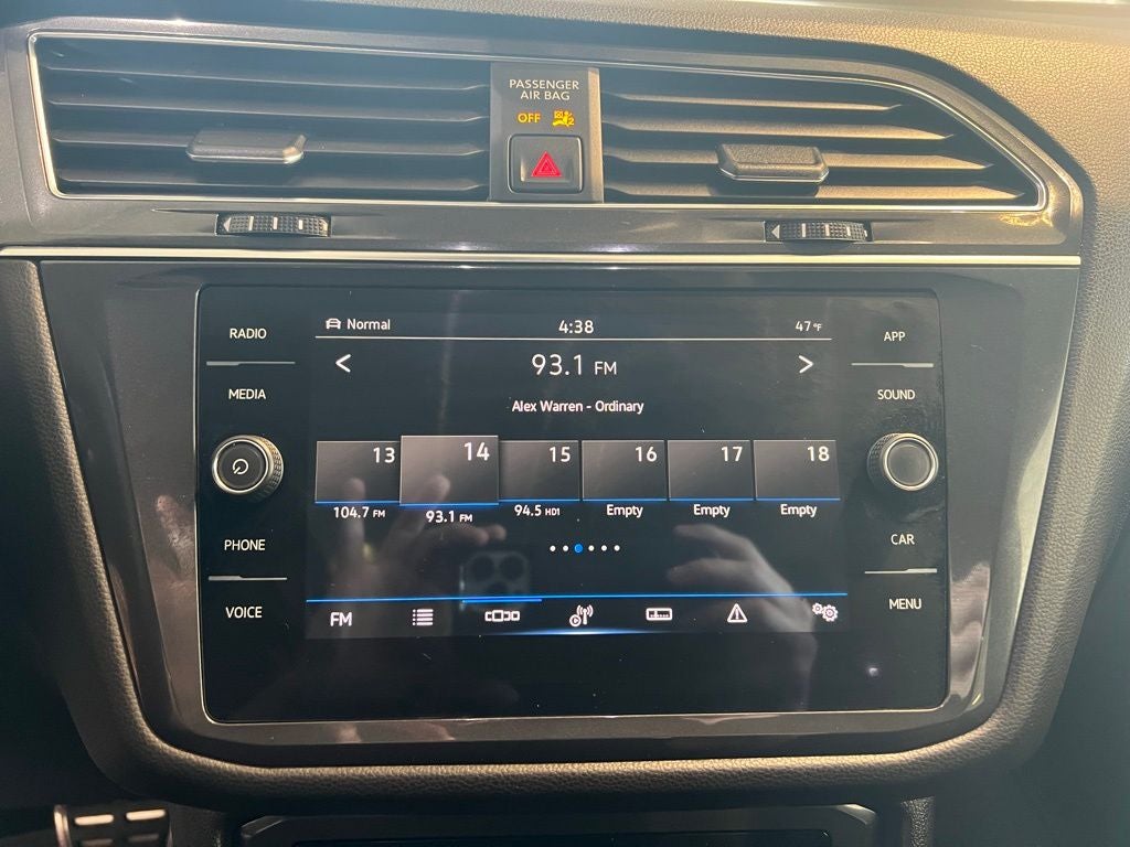 2023 Volkswagen Tiguan 2.0T SE R-Line Black