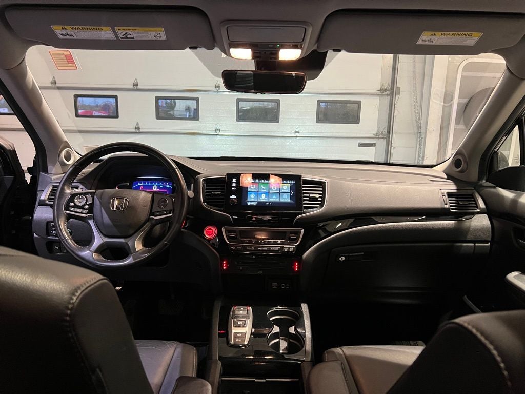 2022 Honda Pilot Touring 8 Passenger
