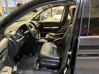 2022 Honda Pilot Touring 8 Passenger