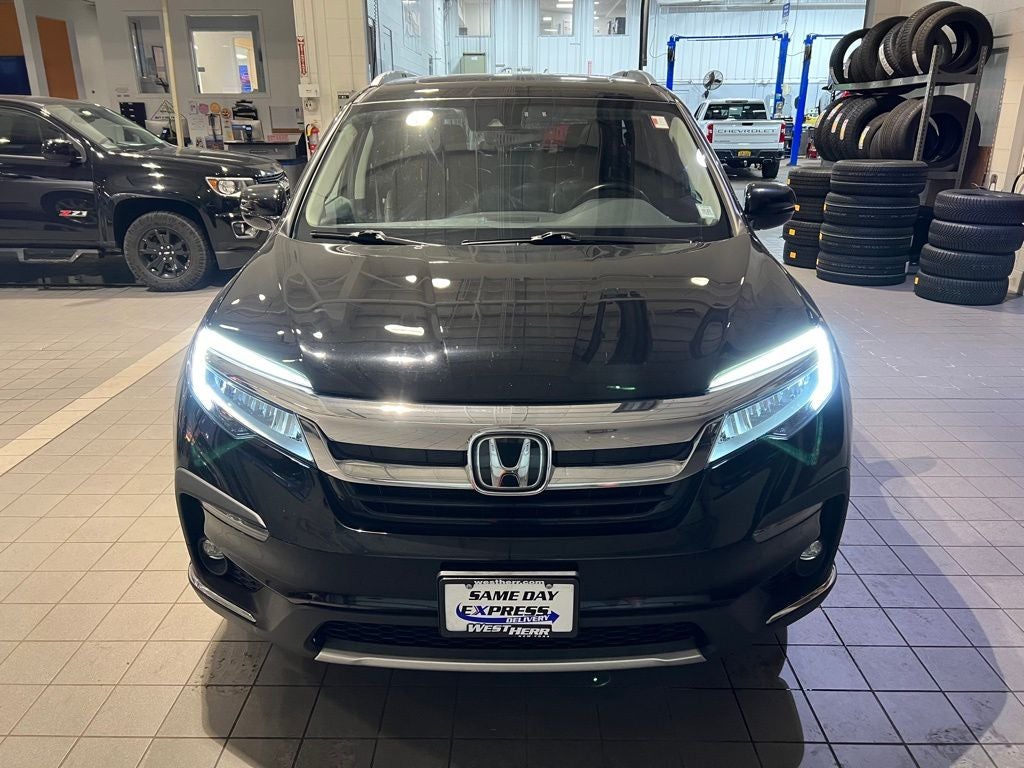2022 Honda Pilot Touring 8 Passenger
