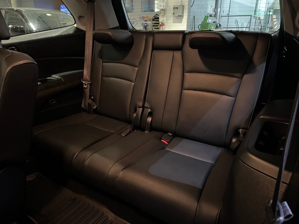 2022 Honda Pilot Touring 8 Passenger