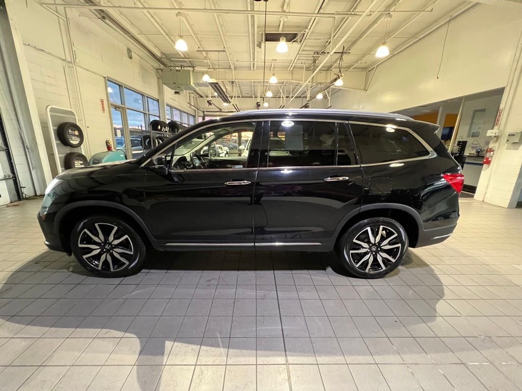 2022 Honda Pilot Touring 8 Passenger