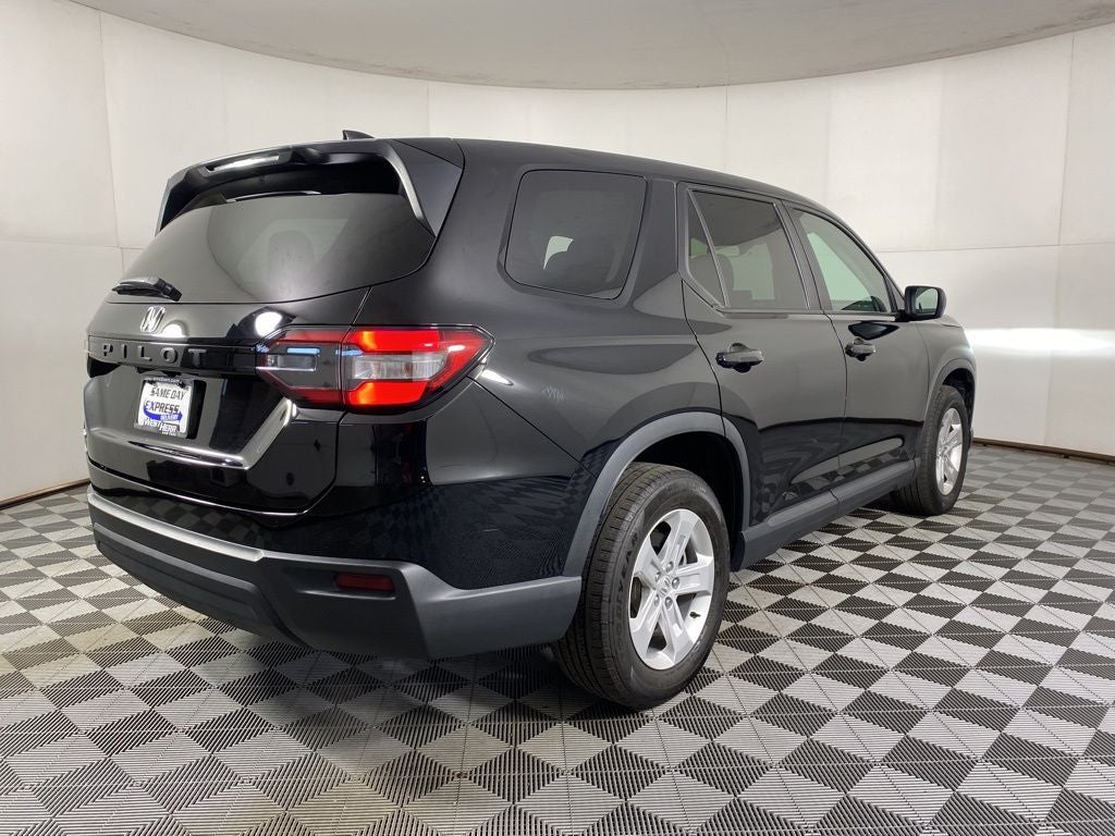 2023 Honda Pilot LX