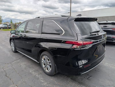 2024 Toyota Sienna Platinum 7 Passenger