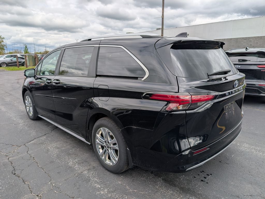 2024 Toyota Sienna Platinum 7 Passenger
