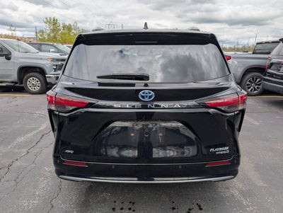 2024 Toyota Sienna Platinum 7 Passenger
