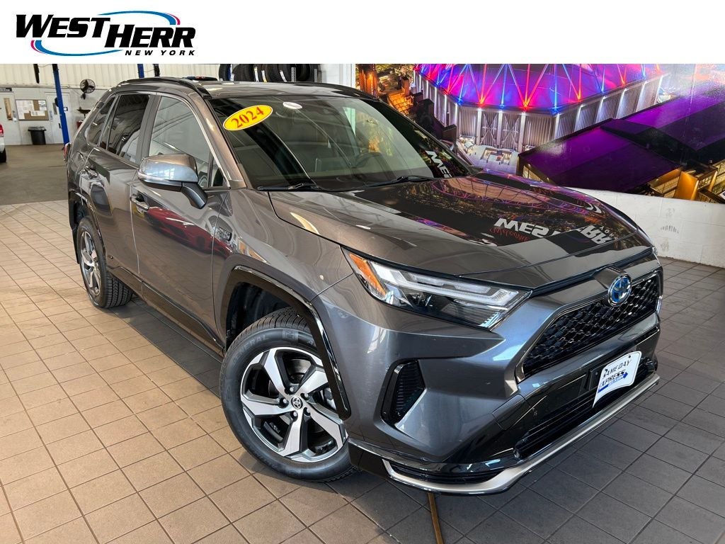 2024 Toyota RAV4 Prime SE