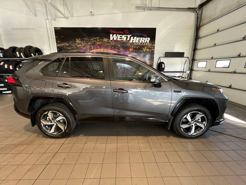 2024 Toyota RAV4 Prime SE