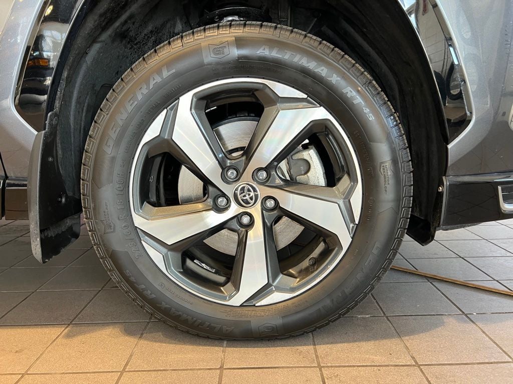 2024 Toyota RAV4 Prime SE