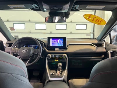 2024 Toyota RAV4 Prime SE