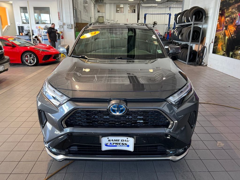 2024 Toyota RAV4 Prime SE