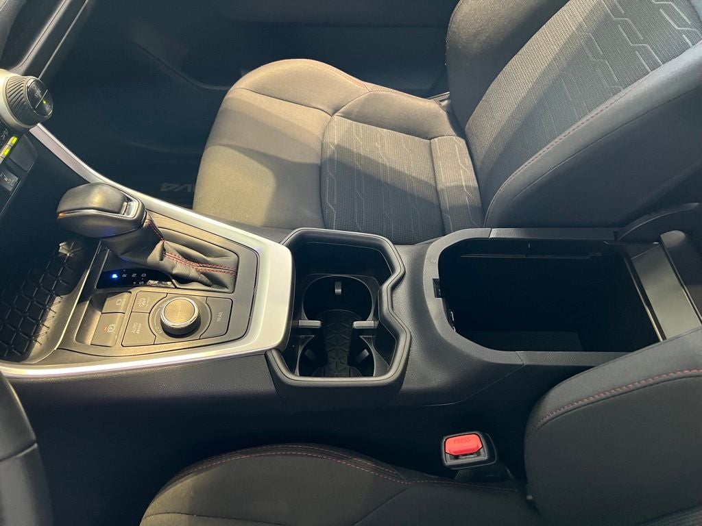 2024 Toyota RAV4 Prime SE