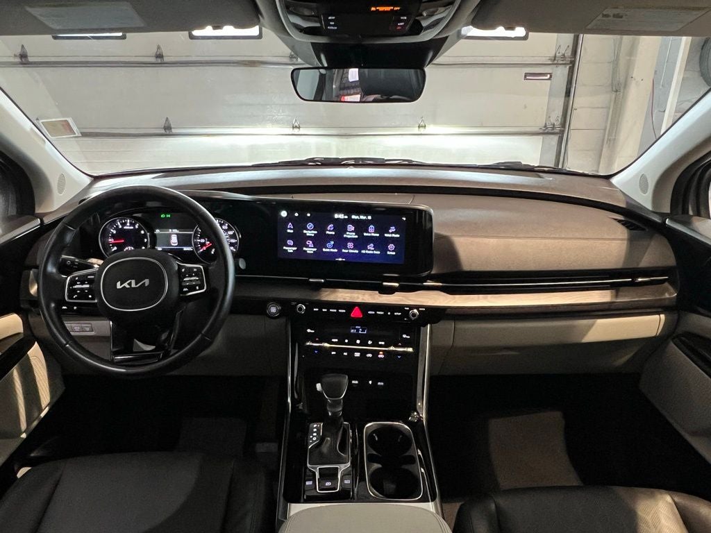 2024 Kia Carnival EX