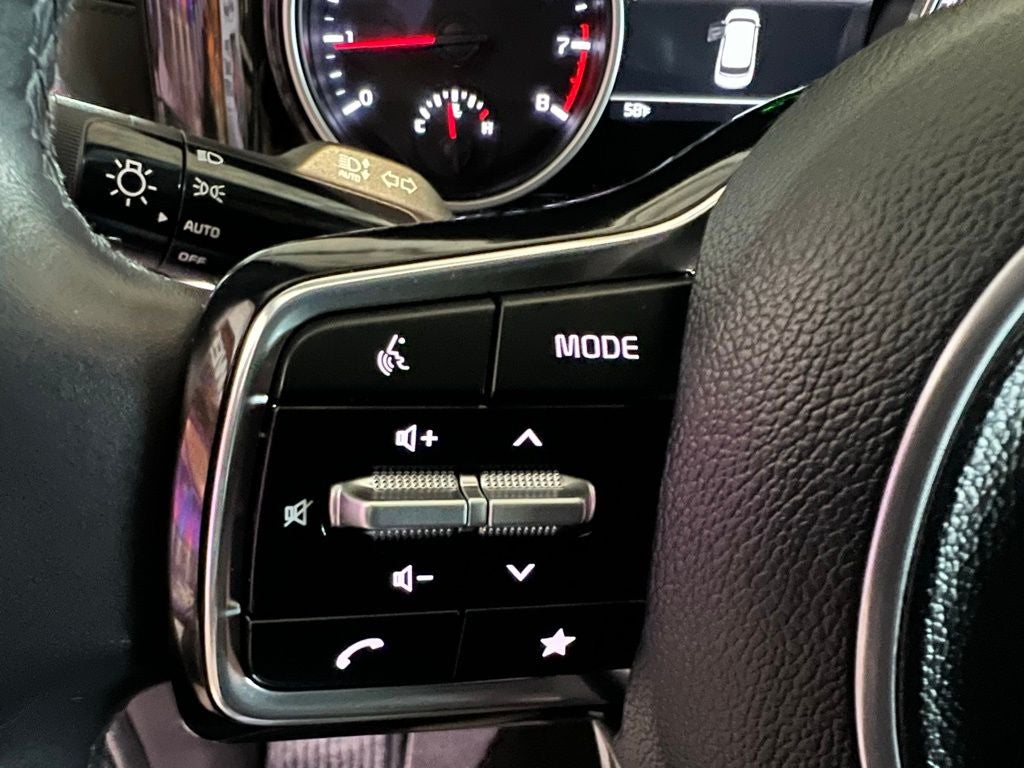 2024 Kia Carnival EX