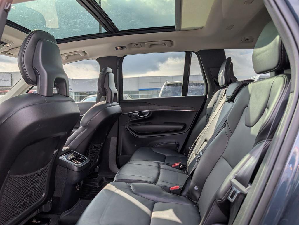 2020 Volvo XC90 T5 Momentum
