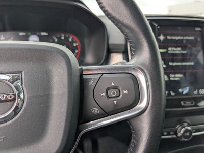 2019 Volvo XC40 Momentum
