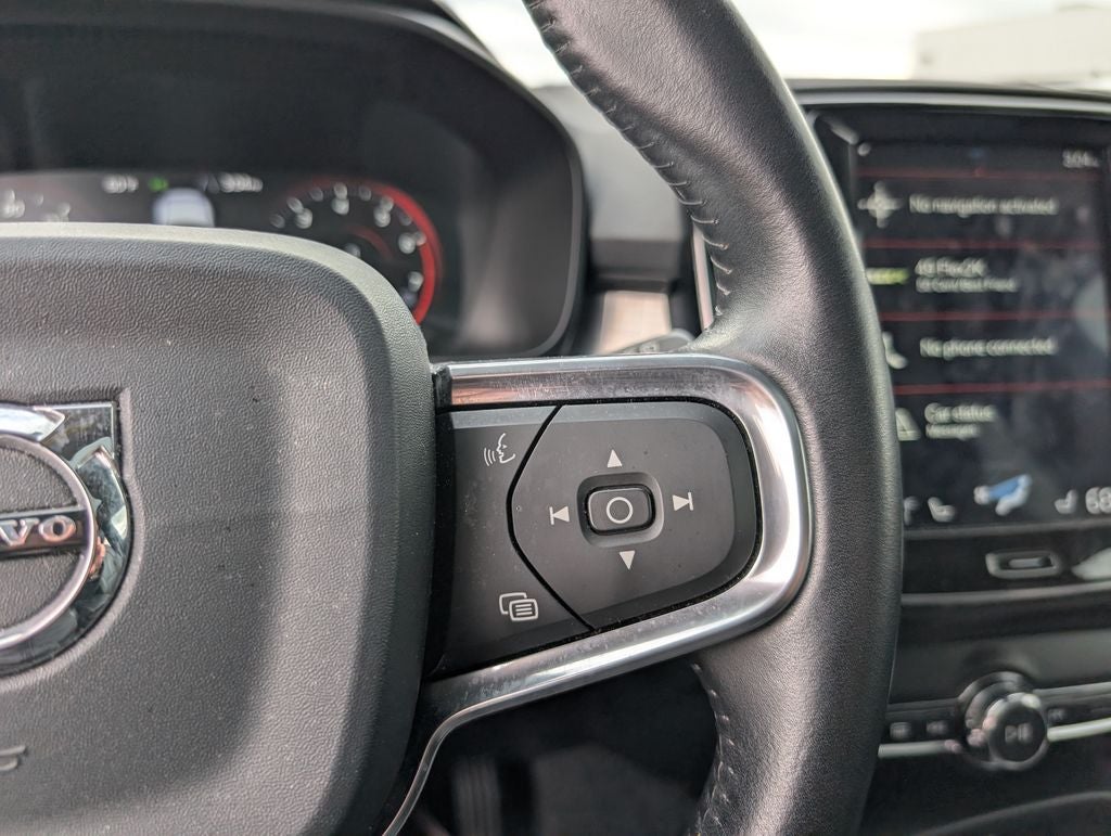 2019 Volvo XC40 Momentum