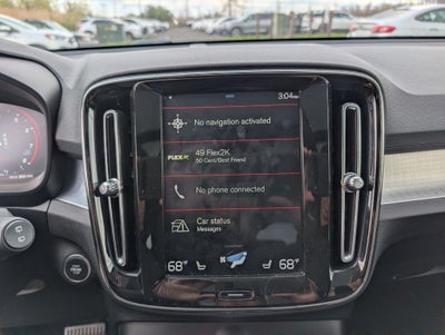 2019 Volvo XC40 Momentum