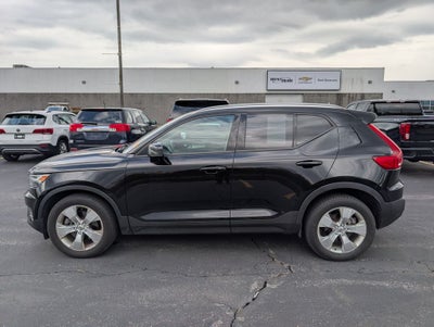 2019 Volvo XC40 Momentum