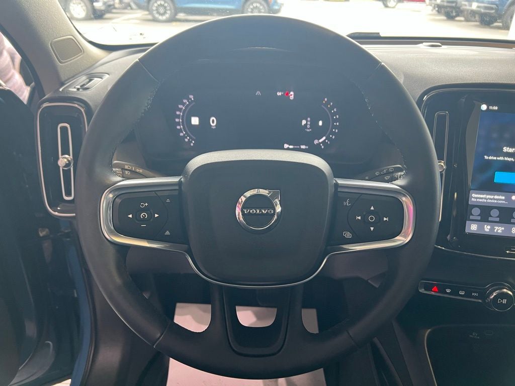 2024 Volvo XC40 B5 Core