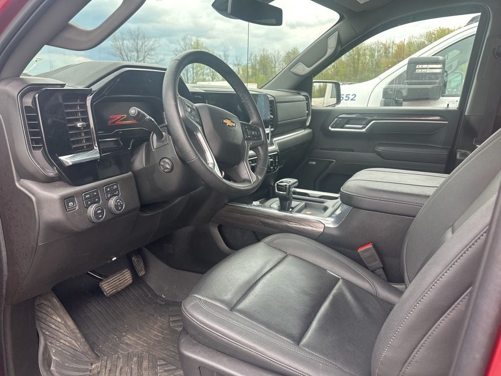 2025 Chevrolet Silverado 1500 LTZ