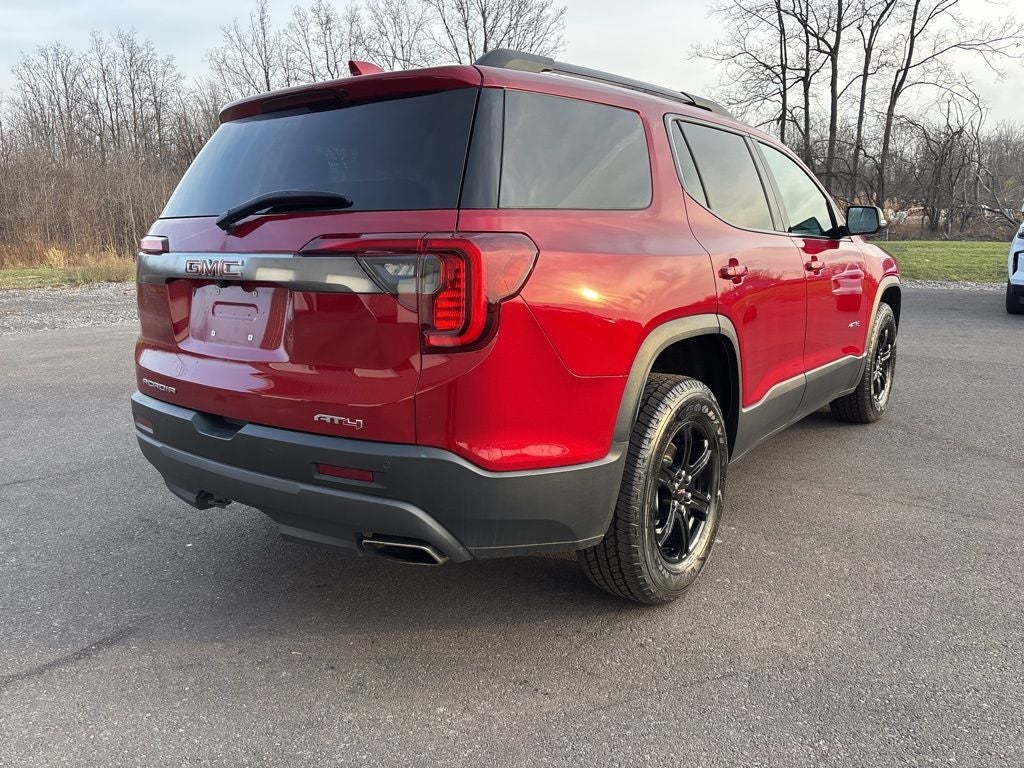 2023 GMC Acadia AT4